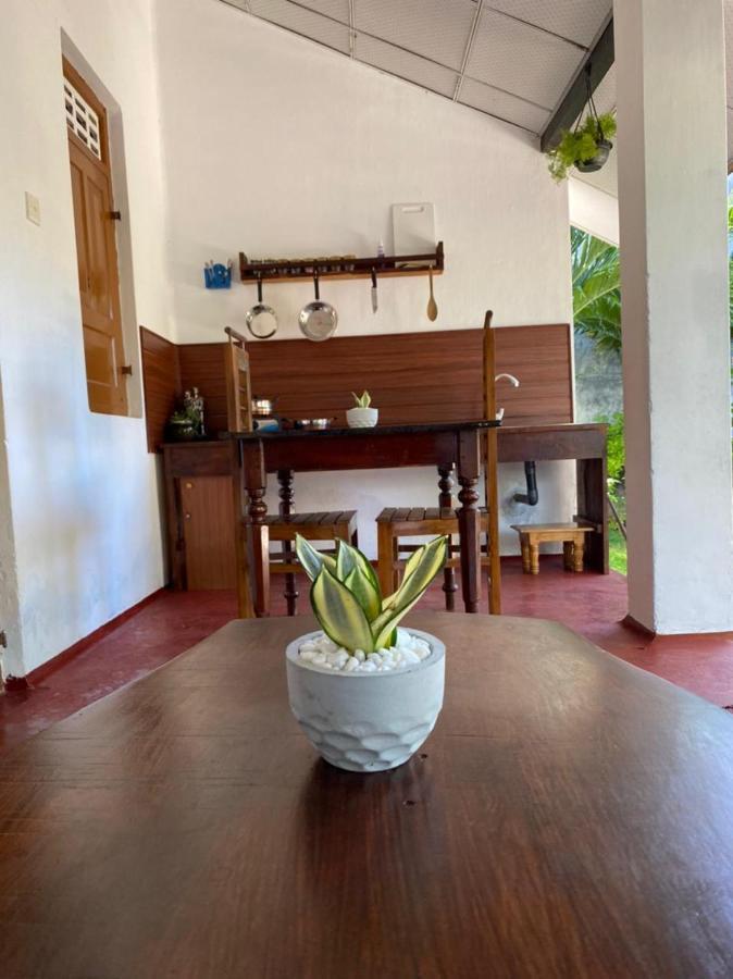 Ami Place Rooms With Kitchen Hikkaduwa Eksteriør bilde