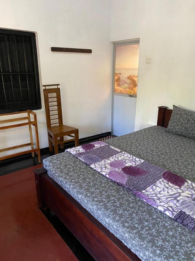 Ami Place Rooms With Kitchen Hikkaduwa Eksteriør bilde