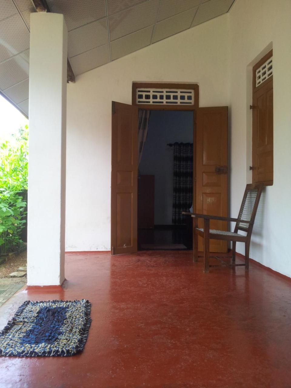 Ami Place Rooms With Kitchen Hikkaduwa Eksteriør bilde